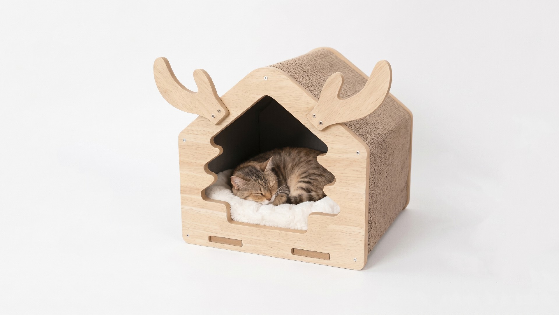 Wooden Reindeer Cat House YTP-18-00010
